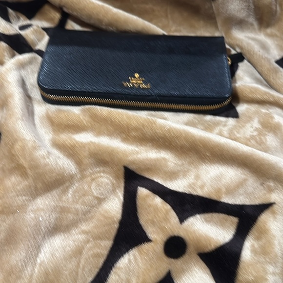 Prada long wallet new - Picture 4 of 4